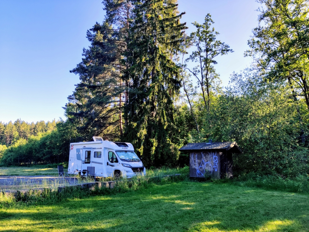 Ein Main Camper Pilote P696 D unterwegs in Norwegen
